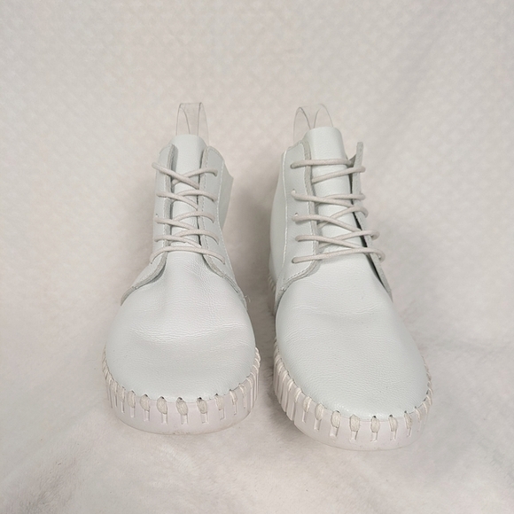 Caposhie Exclusive Shoes White Microfiber Chukka Boot White Size 7, 37 EU - Picture 2 of 11